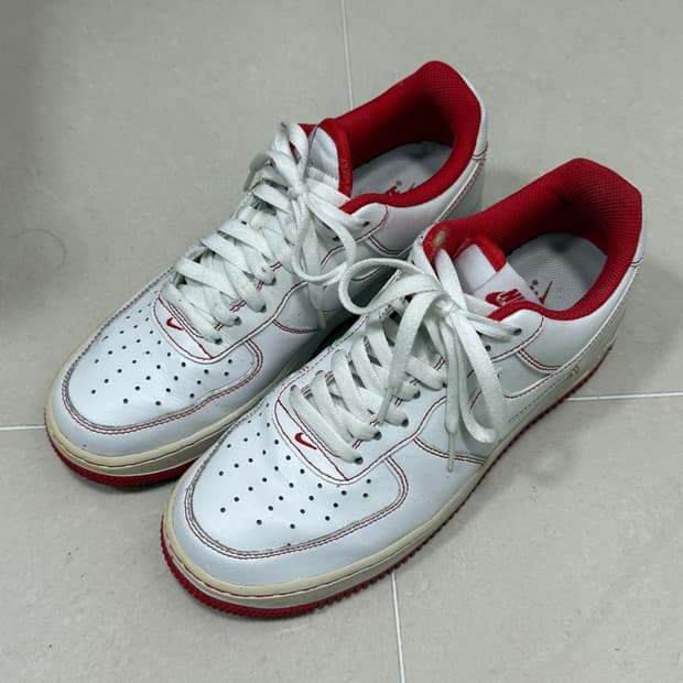 나이키 에어포스 스티치 레드 260