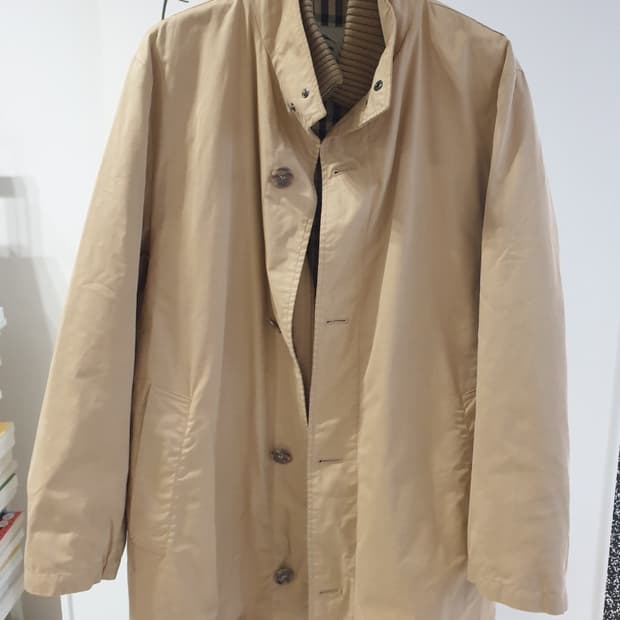 버버리 남성 경량+ 트렌치 아우터 