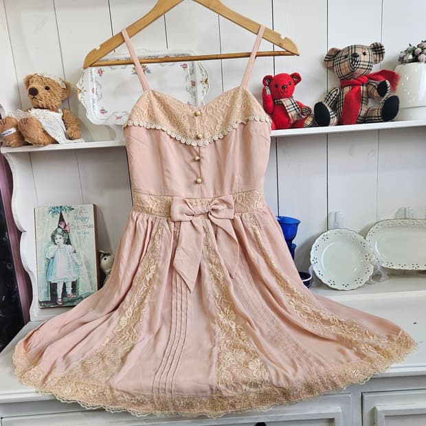 앙크루즈(Ank Rouge)  레이스 리본 원피스