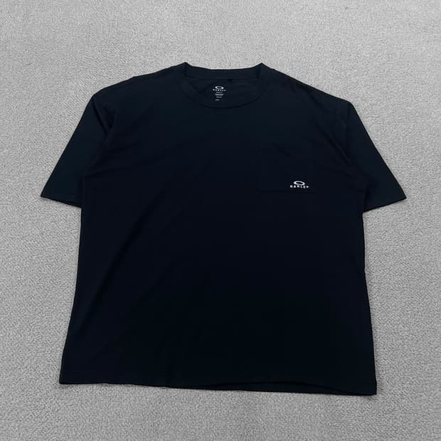 오클리 Oakley 포켓 로고 반팔티 블랙