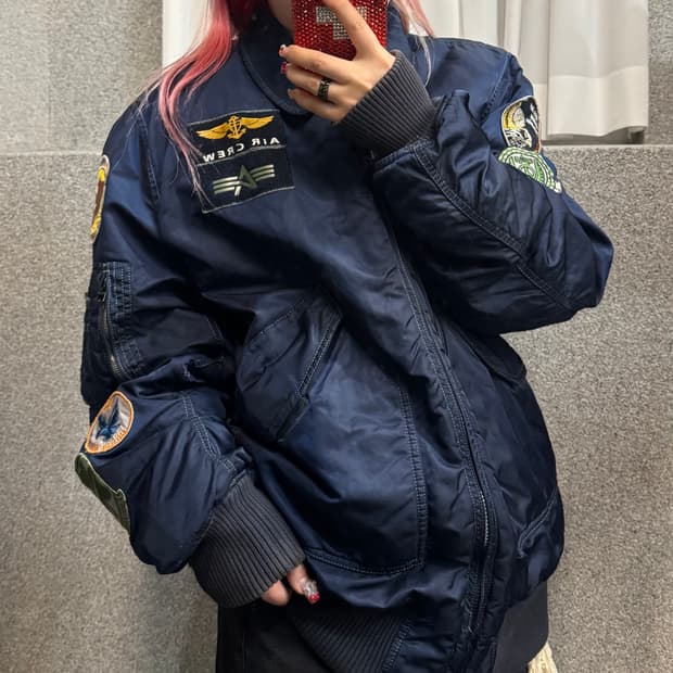 ALPHA INDUSTRIES ma-1 bomber jacket