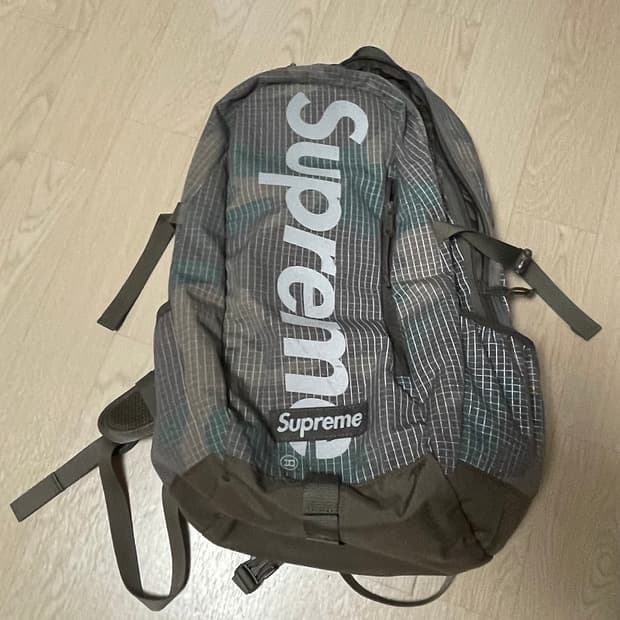 슈프림 24ss 멀티 카모 백팩
