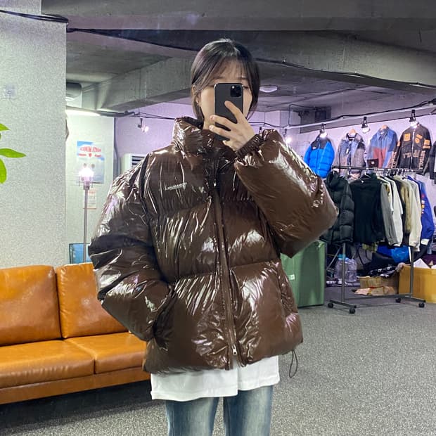 노매뉴얼 스카디 유광 덕다운 투웨이 패딩 B4063