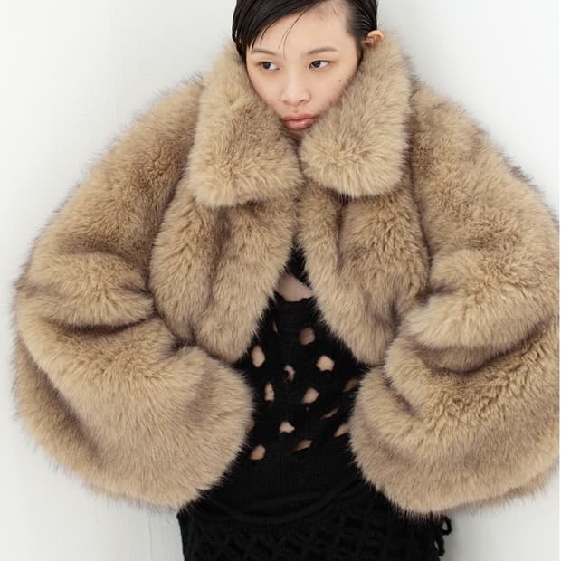 Leinwande Egg Fur Coat 퍼자켓