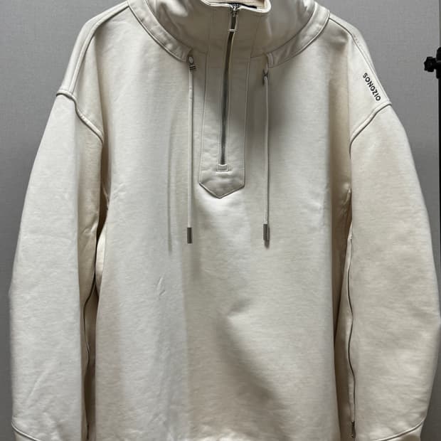 송지오 나르시스 하이넥 맨투맨