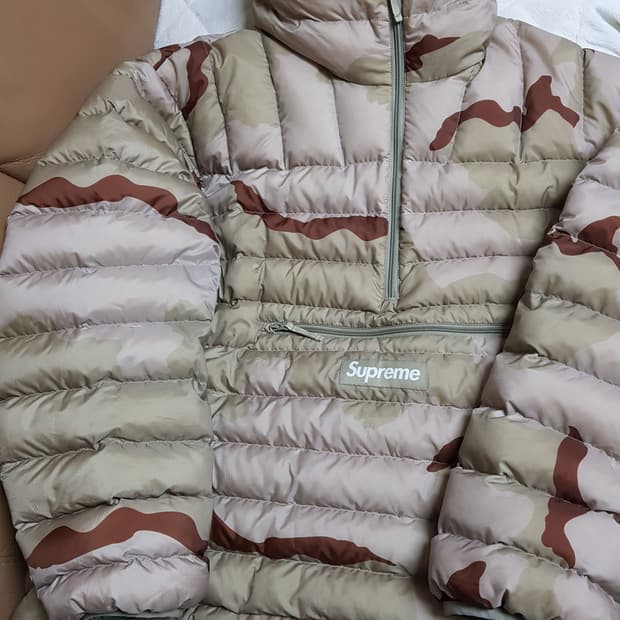 슈프림 마이크로 다운 하프 집 후드 패딩 데저트 카모 24FW