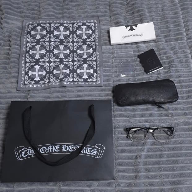 [OS] 크롬하츠 보넨노이슈어2 블랙 실버