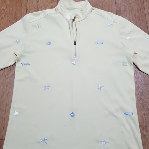 1122 루이까스텔 골프 반집업 100 사이즈입니다