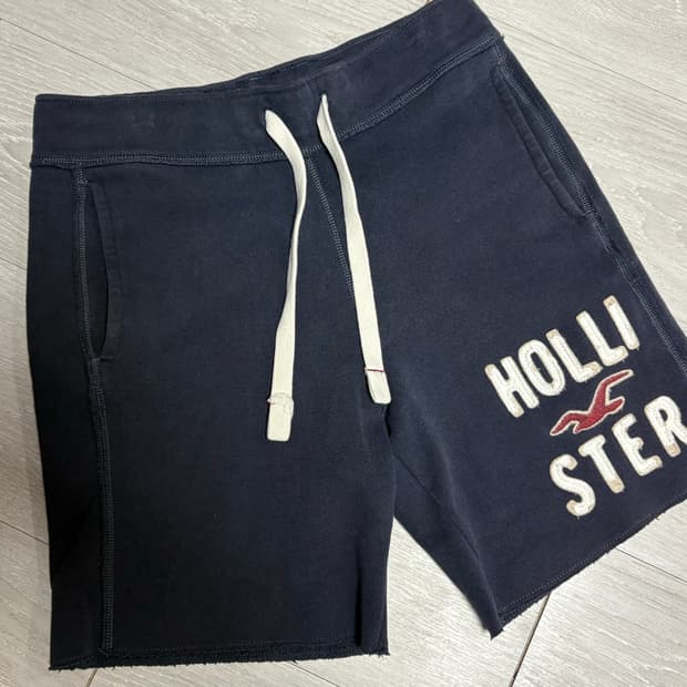 홀리스터 반바지