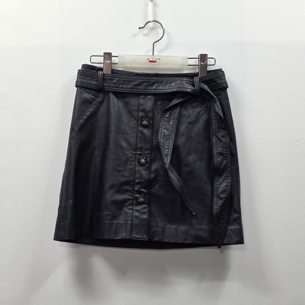 1163 에고이스트 인조가죽 미니스커트 55 블랙 벨트세트 버튼 스커트