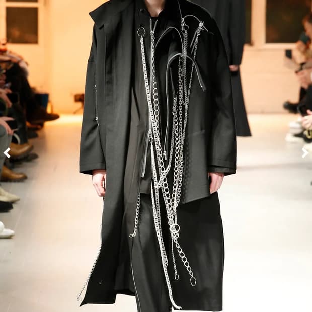 요지야마모토 뿌르옴므 AW20 런웨이 체인 블라우스