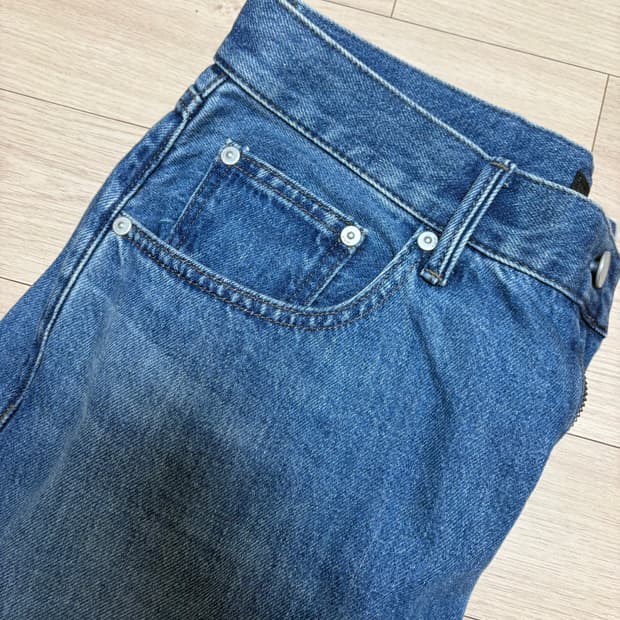 유니클로 배기진