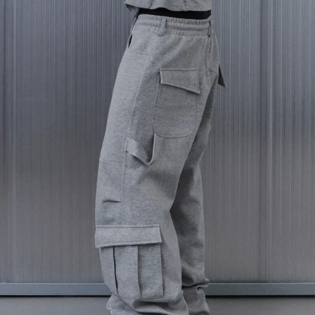 Oblique Pocket Wide Cargo Sweat Pants