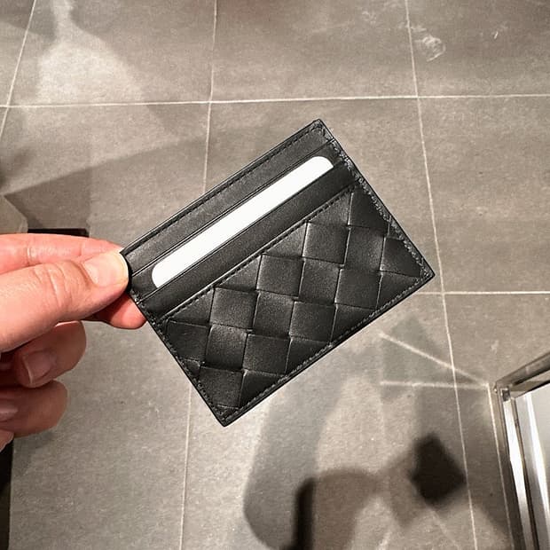 (정품/새상품) 보테가베네타 블랙 인트레치아토 카드지갑