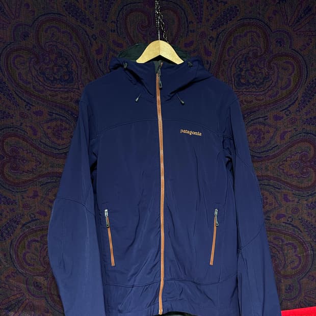 파타고니아 아즈 폴라텍 소프트쉘 후드자켓