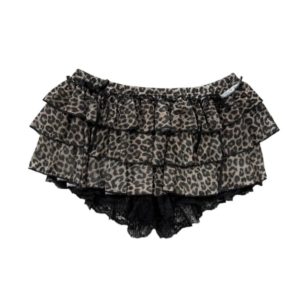 Vintage ruffle leopard shorts