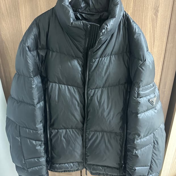 [48] 프라다 10fw 리나일론 패딩 