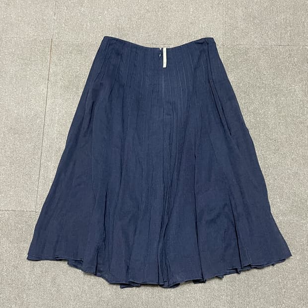 이쉬야 플리츠 미디 스커트