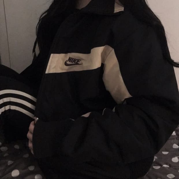 나이키 해외판 패딩 점퍼 트랙자켓