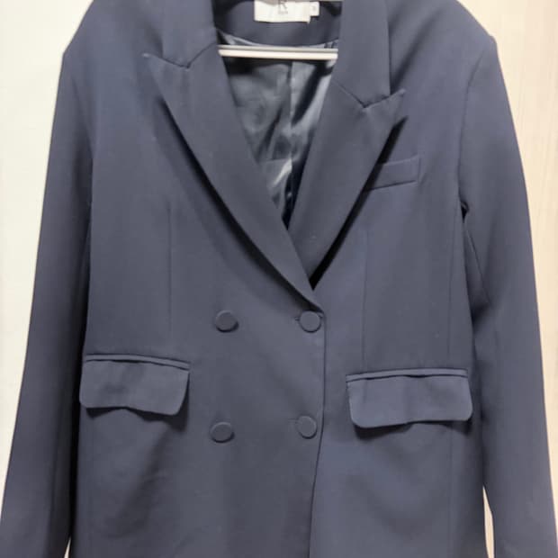 Overfit Navy Blazer