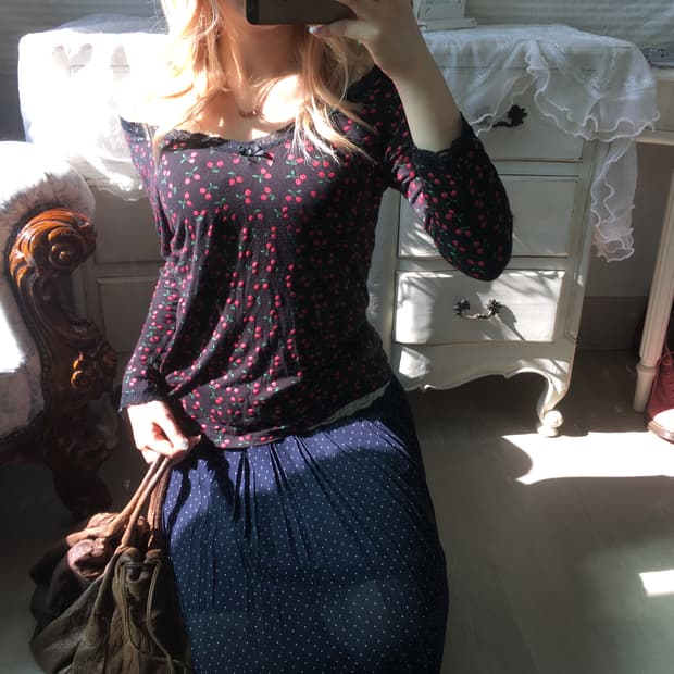 빈티지 하구미 체리 레이스 리본 롱슬리브