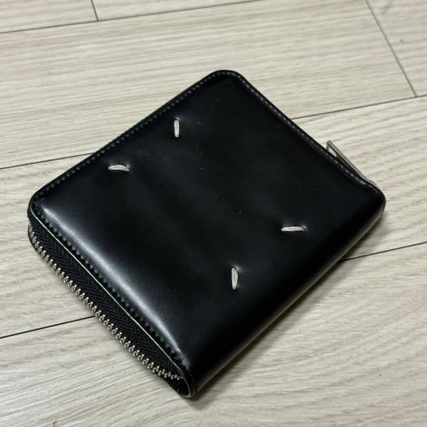 메종 마르지엘라 블랙 반지갑