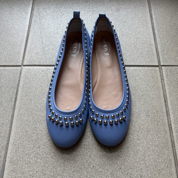 Tods 토즈 스터드 플랫슈즈