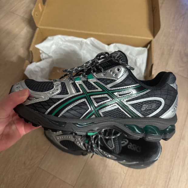 아식스 젤 님버스 10.1 옵시디언 그레이 그린 바질