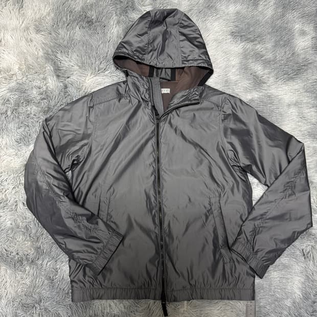띠어리 재팬 바람막이 자켓 95 사이즈