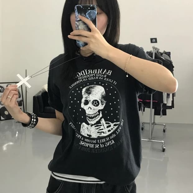 skull printing back lettering top