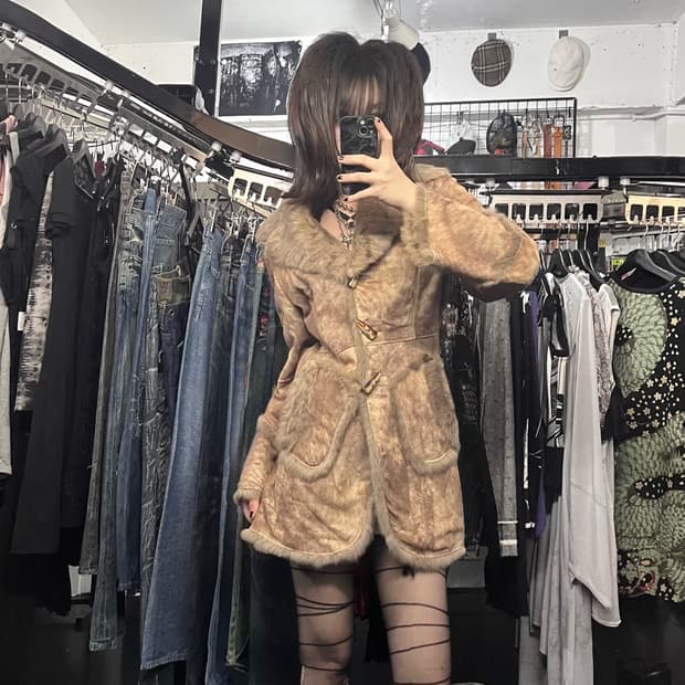 빈티지 상아 포인트 퍼 카라 무스탕