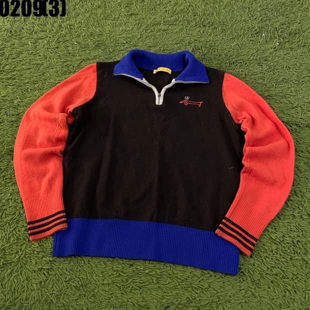 루이까스텔 니트 스웨터