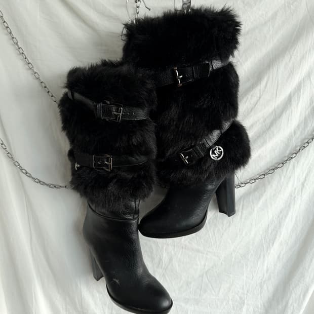 마이클코어스 래빗 퍼 부츠