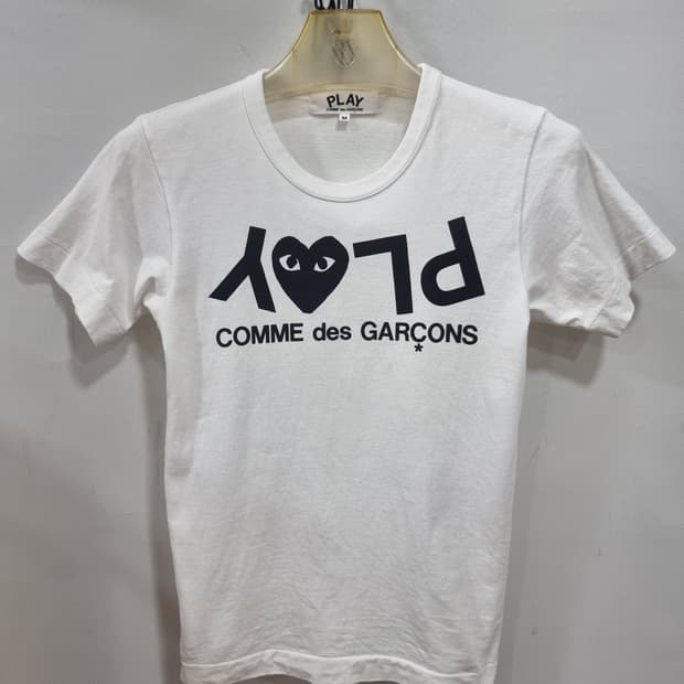 꼼데가르송 티셔츠 (D265