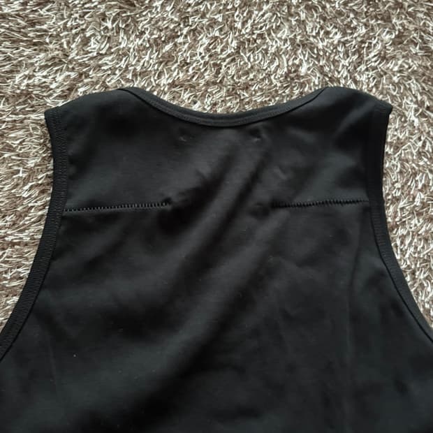 jin lee SATYROI SL01 수소봉제 드레이프 나시