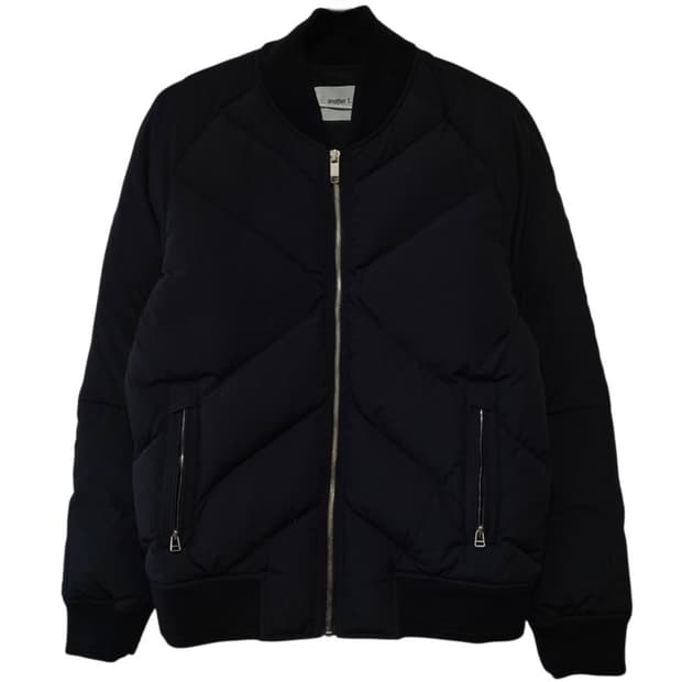 무신사 TNGT 구스다운패딩잠바 95-100거위털점퍼