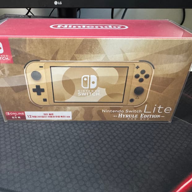 닌텐도 스위치 라이트 하이랄 에디션 새제품