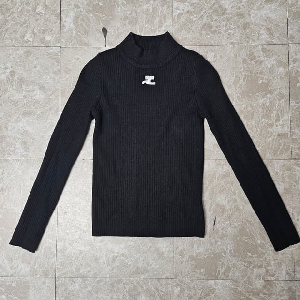 꾸레쥬 여성 리에디션 립하이넥 니트 S