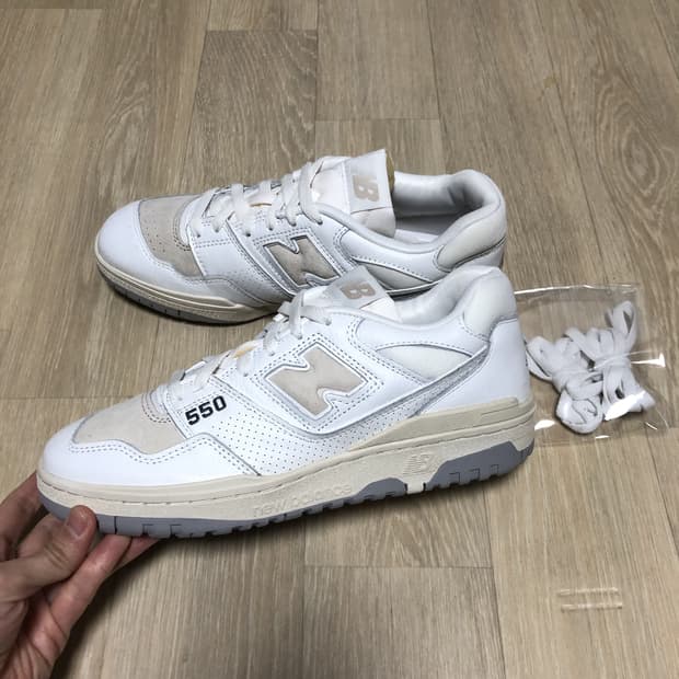 (275) 새상품 뉴발란스 BB 550 화이트 팀버울프