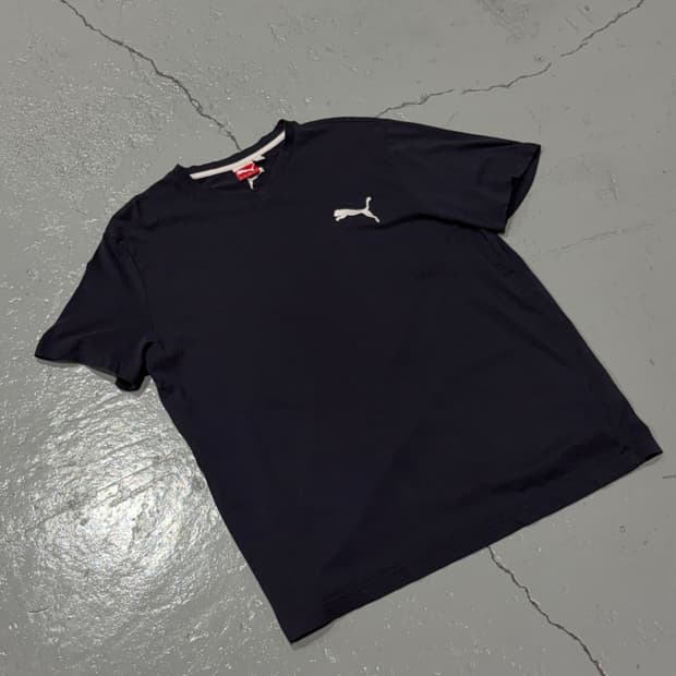 퓨마(Puma) 네이비 반팔 티셔츠