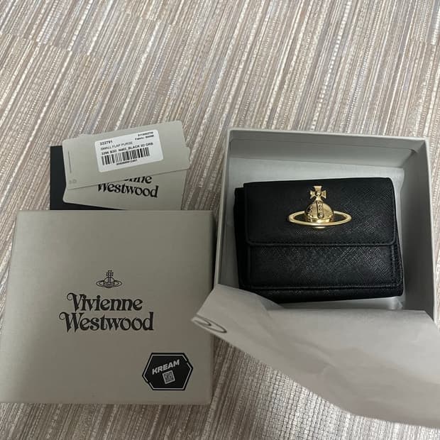 풀박)비비안웨스트우드 사피아노 블랙 카드지갑 반지갑 스몰 플랩 미스치프