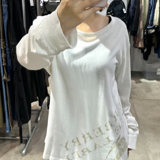 버버리 블루라벨 로고 프린팅 롱슬리브