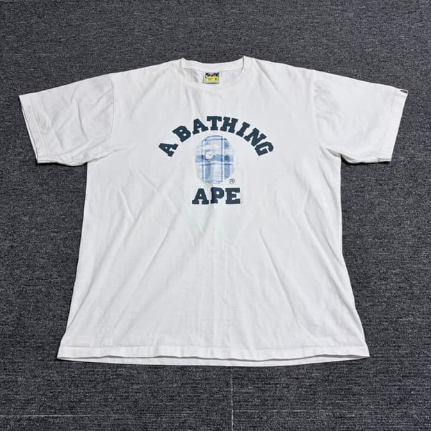 베이프 블리치드 체크 컬리지 티셔츠