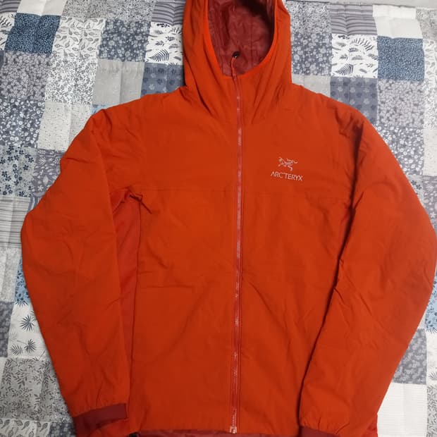 아크테릭스 아톰 후디 오렌지  L(실용105)