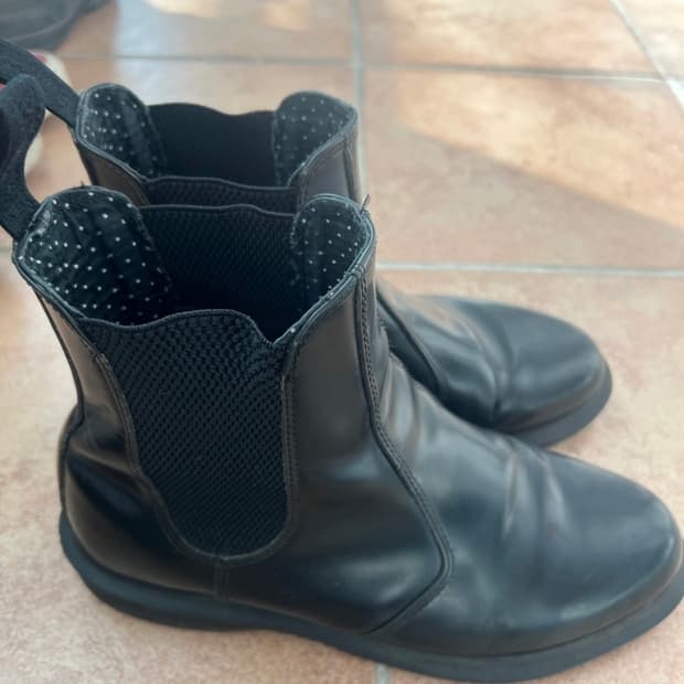 닥터마틴 2976 블랙