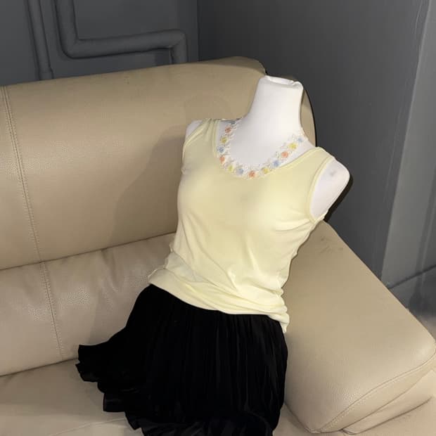 flower halter-neck sleeveless