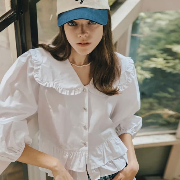 아이아이 eyeye 클라우드 퍼프 블라우스