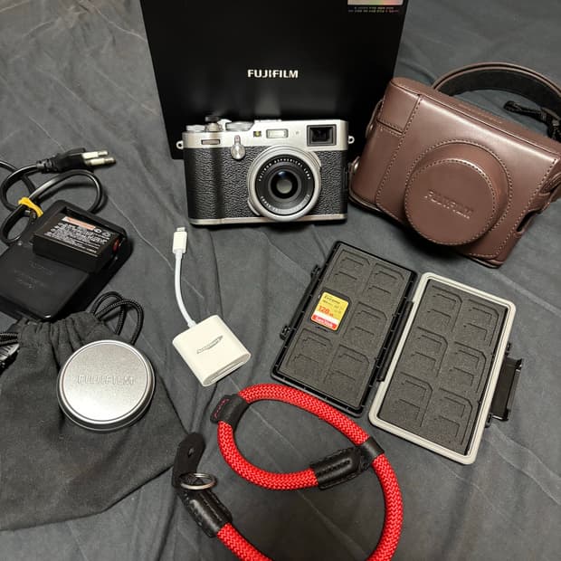 후지필름 X100F 실버 (사용감 없음)일괄판매