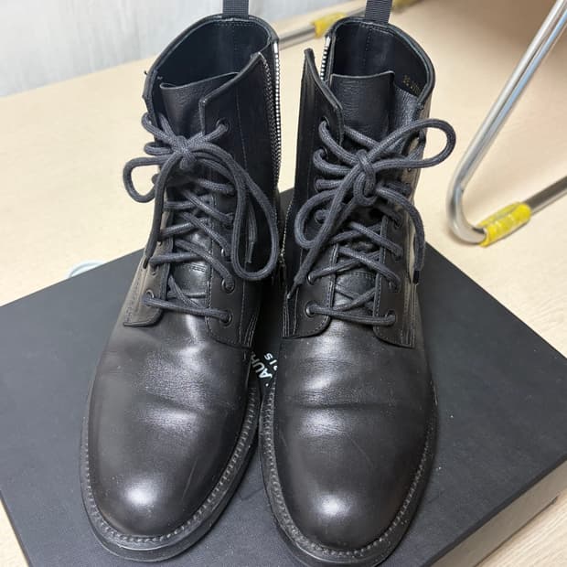 생로랑 컴뱃 부츠 ( 박스 o )