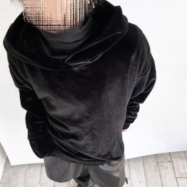 BAD TASTE velour balck hood